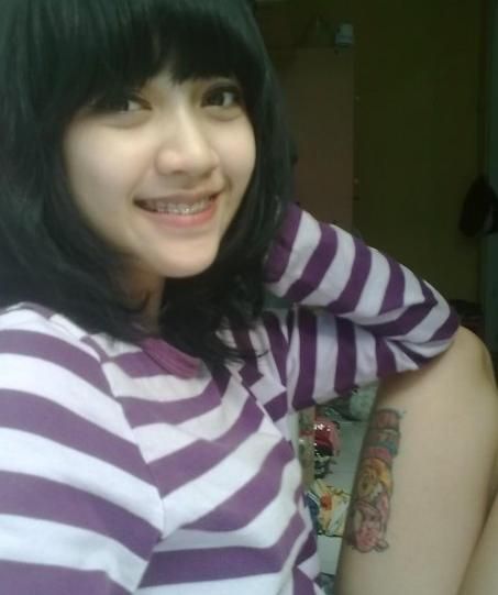 gadis ngangkang