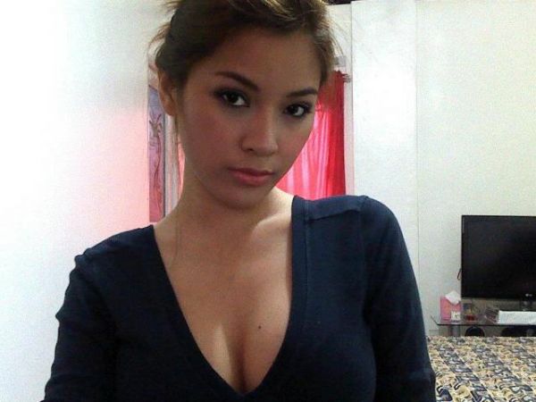artis telanjang