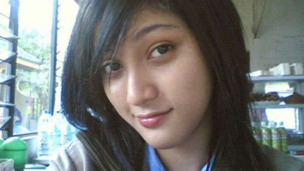 gadis cantik