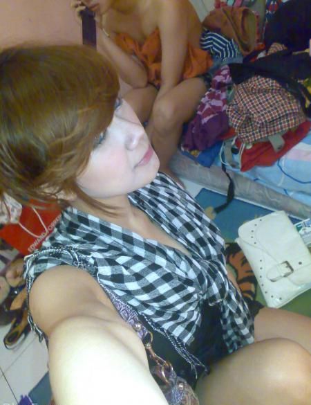 memek bugil lagi ngangkang