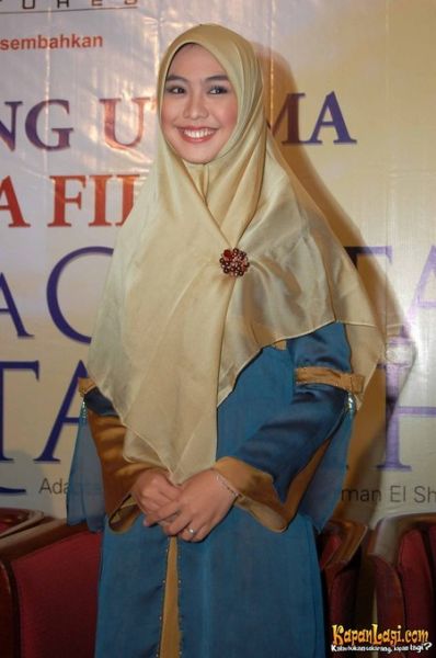 gamis oki setiana dewi