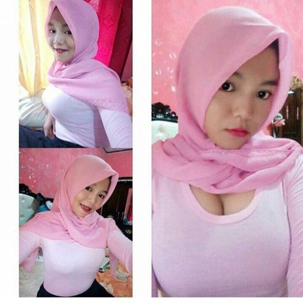 ngangkang pamer memek