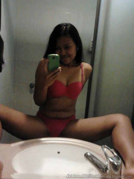 abg narsis telanjang