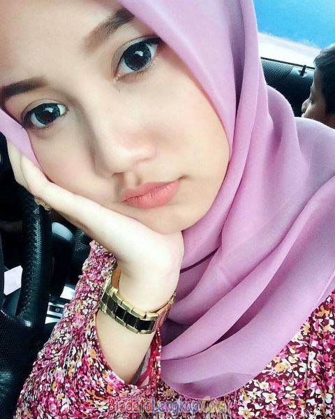 toket cewek berjilbab