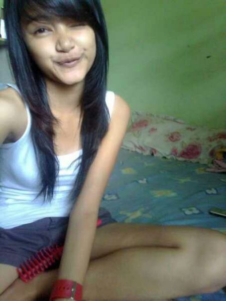 nikita willy bugil