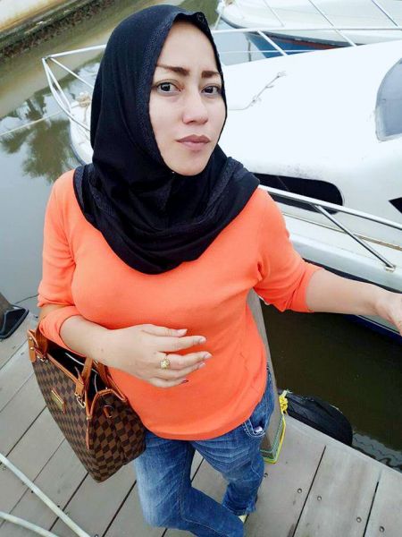 cewek crot