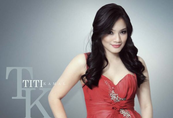 artis indonesia pamer memek