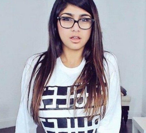 bikini mia khalifa controversy