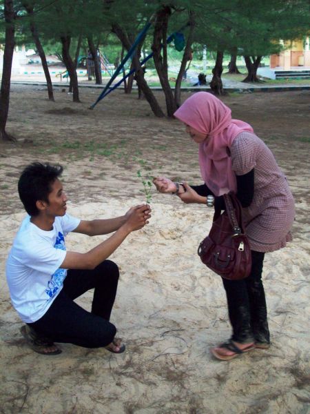 kisah main dengan bini orang