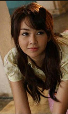 bulu ketiak pembantu cantik pics