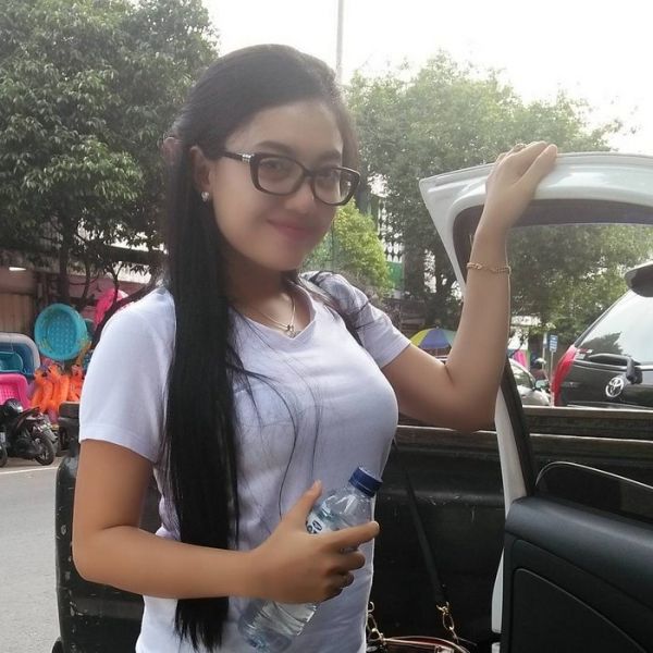 penyanyi dangdut mesum