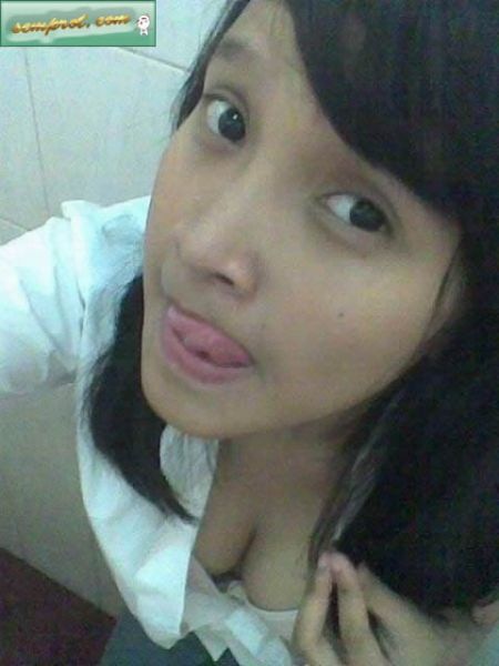 poto bugil dewi persik