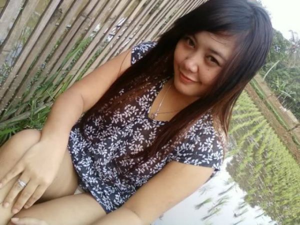 gadis bugil indonesia