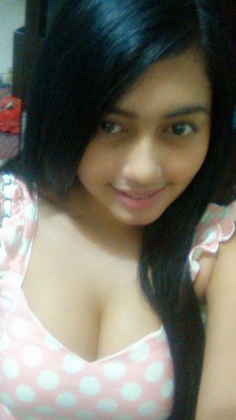 artis toket gede