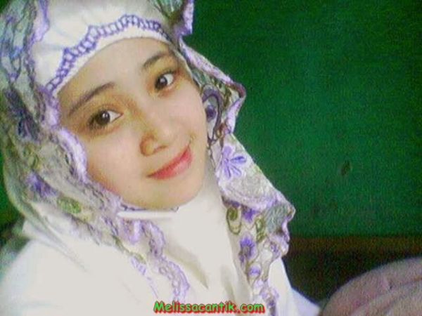 gambar kartun ber jilbab