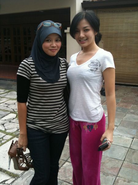 pakai skirt nampak seluar dalam