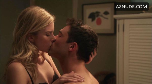 hot tongue kissing