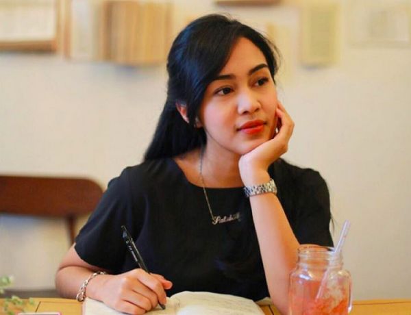 gambar ngintip cewek