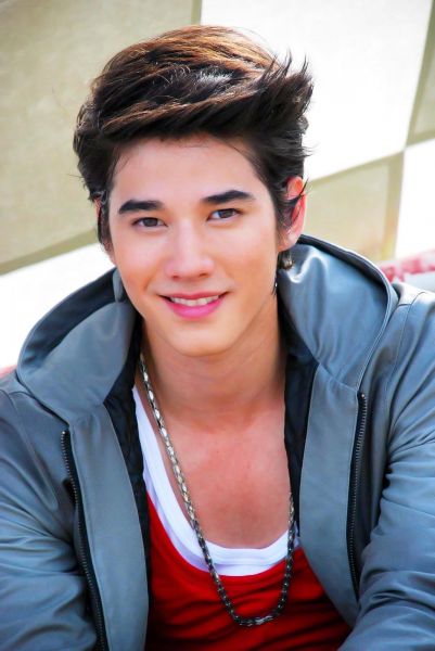 cowok atletis