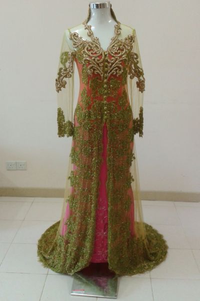 baju pengantin perempuan