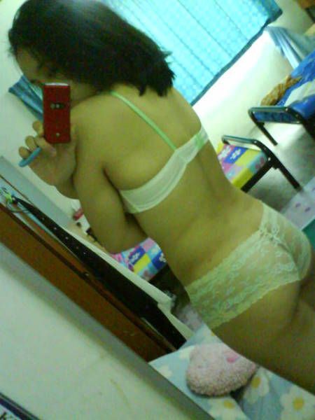 gadis jakarta