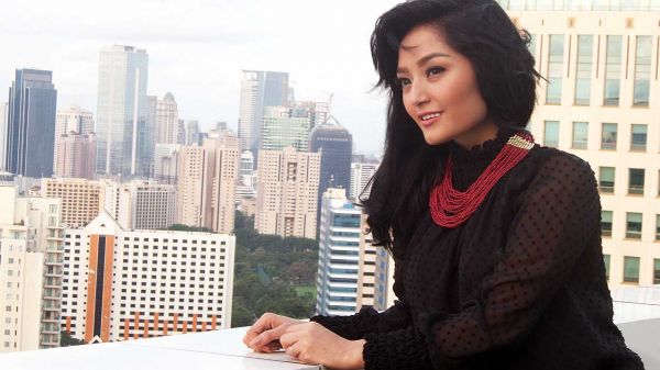 siti badriah melanggar hukum