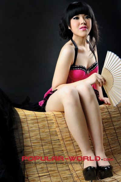 model baju syahrini