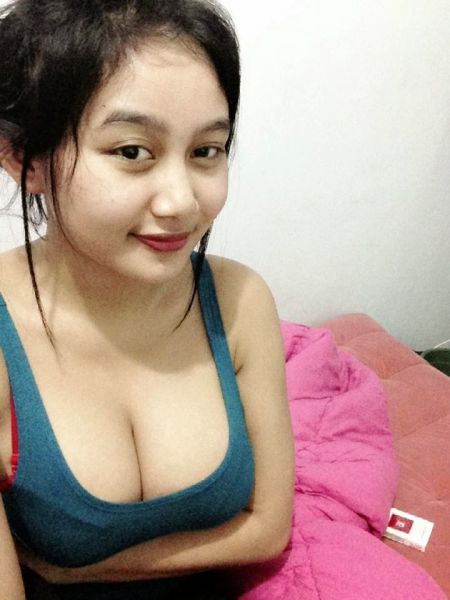 janda kembang ngentot