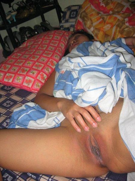 foto wanita memek bersih jembut lebat
