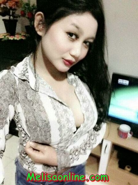 mama bugil