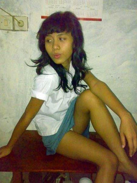 ngintip cewek ganti celana dalam