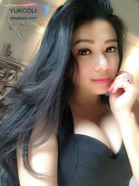 tidur di pesawat