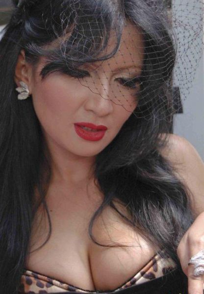 photo gadis berhijab ter tidur