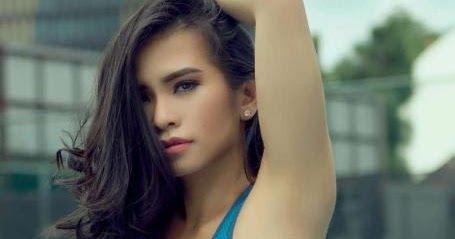 vania ayu ngangkang