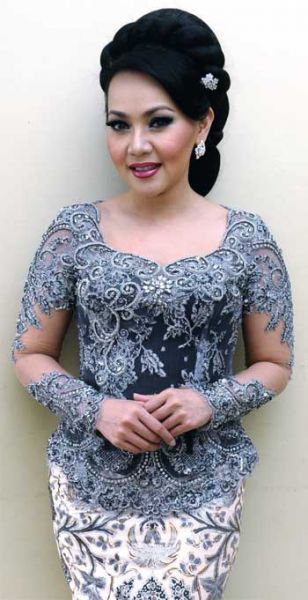 memek ayu