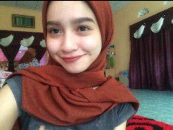cowok ganteng coli