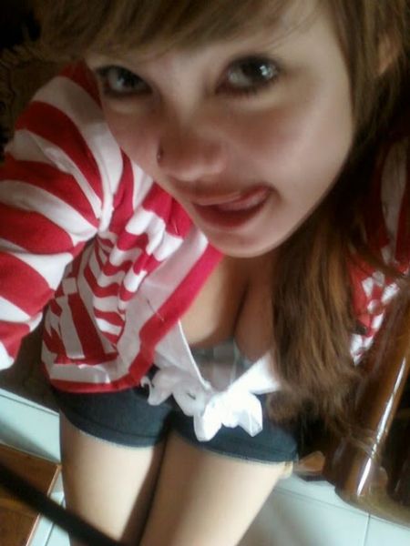model tampan bugil
