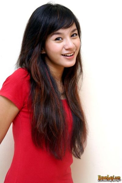 siluet cewek berkerudung