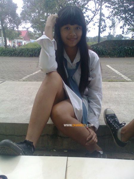 cewek lucu