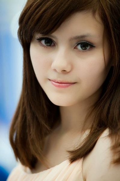 gambar agnes monica