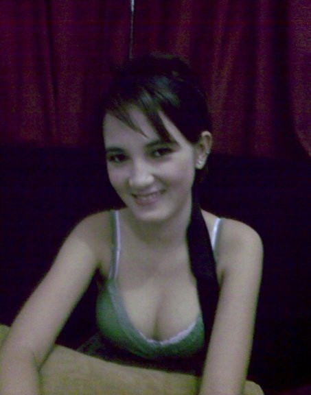 bugil pamer memek