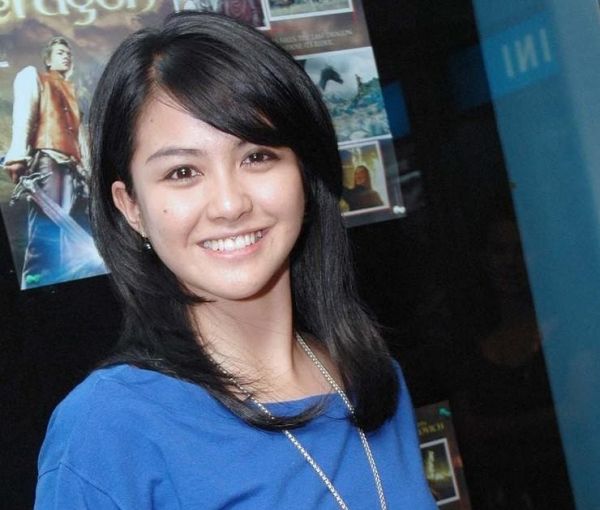yati oktavia bugil