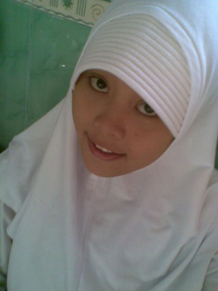nyepong di mobil