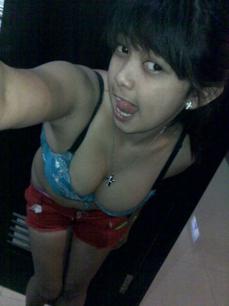 janda cantik ngentot
