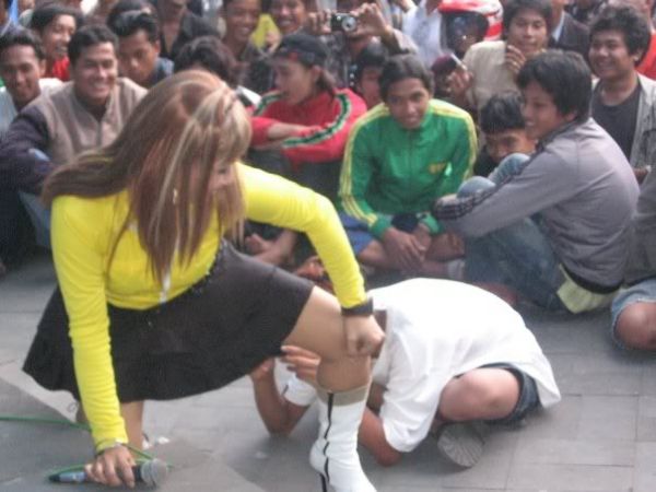 dangdut saweran hot