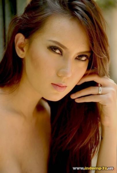 mamah bugil