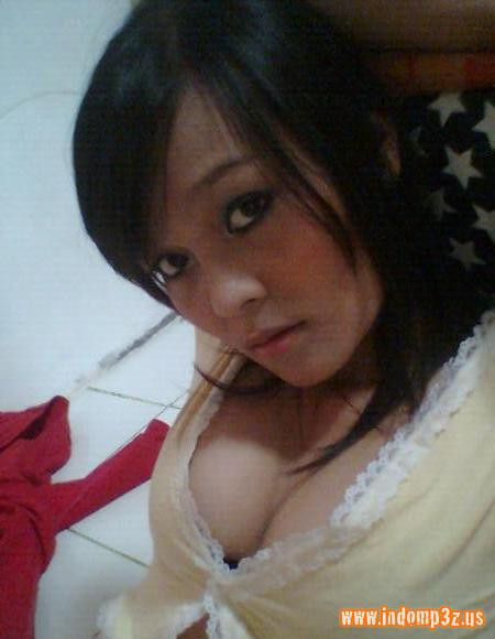 tante girang stw