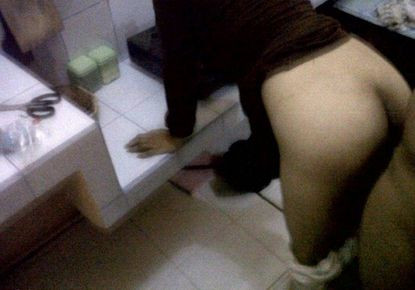 ngentot di kebun dengan ibuku