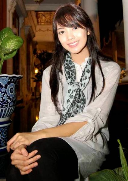 payudara terseksi artis indonesia