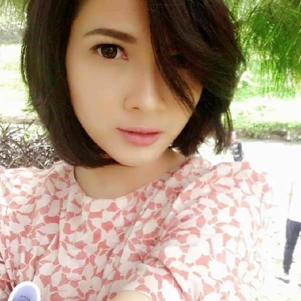 dian sastro rambut pendek